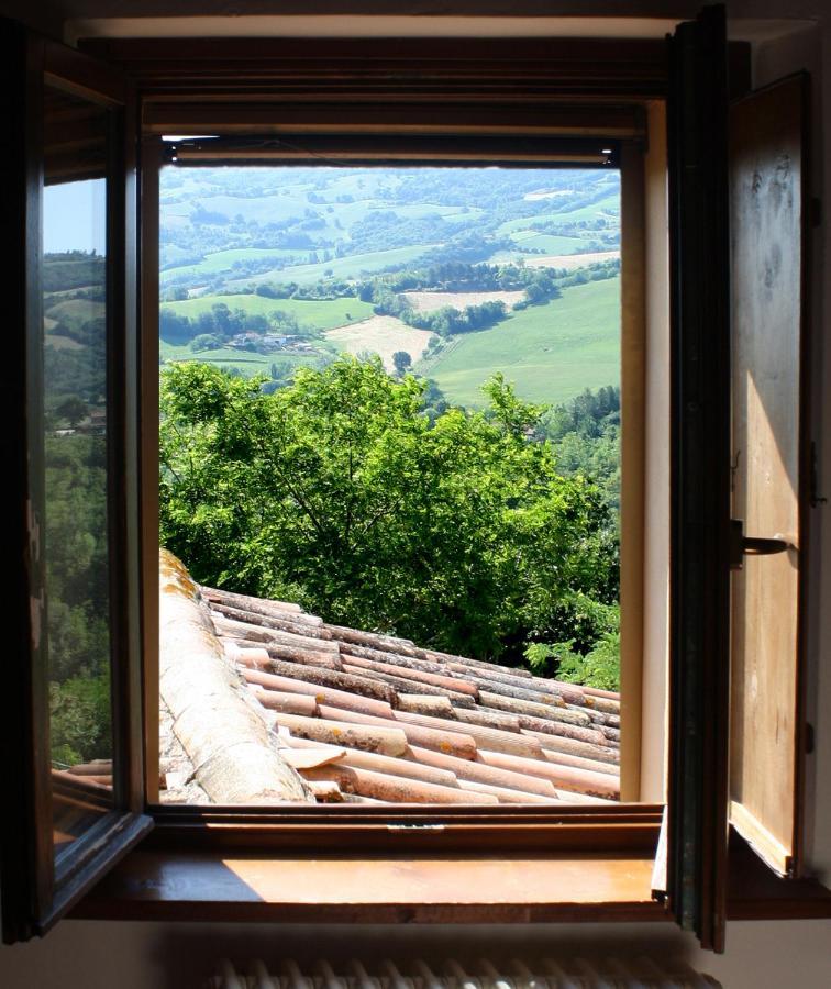 Country House Ca' Vernaccia Guest House Урбино Екстериор снимка
