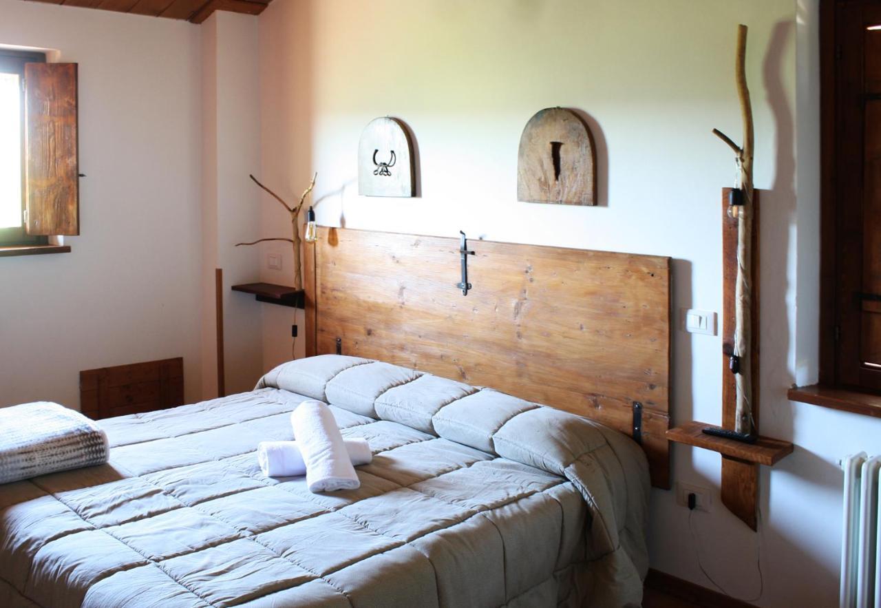 Country House Ca' Vernaccia Guest House Урбино Екстериор снимка