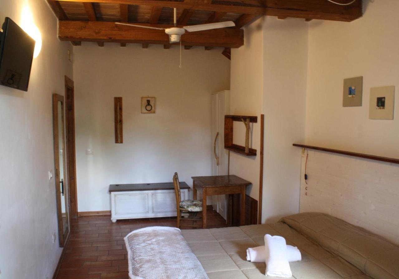 Country House Ca' Vernaccia Guest House Урбино Екстериор снимка
