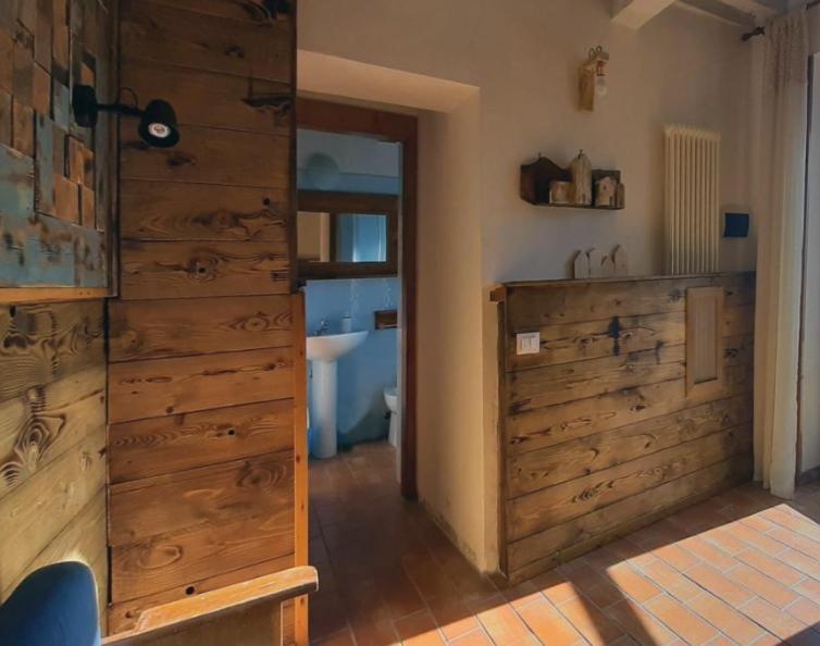 Country House Ca' Vernaccia Guest House Урбино Екстериор снимка