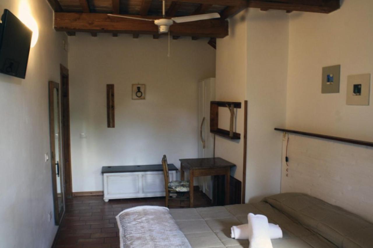 Country House Ca' Vernaccia Guest House Урбино Екстериор снимка
