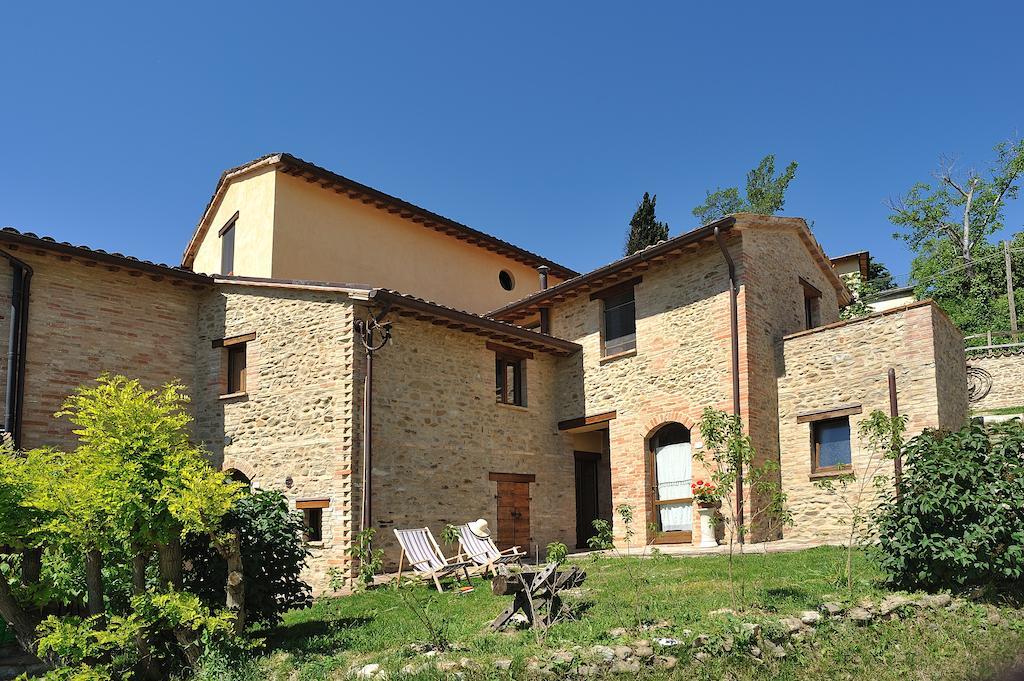 Country House Ca' Vernaccia Guest House Урбино Екстериор снимка