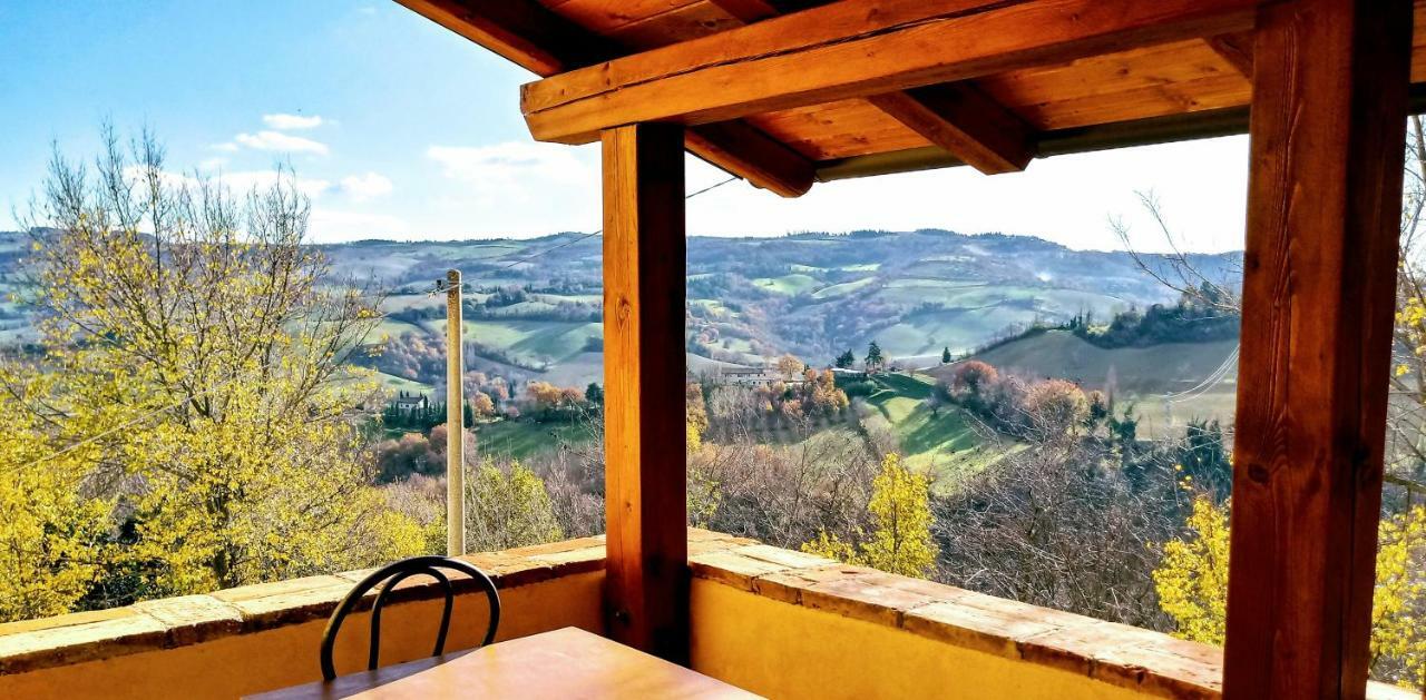 Country House Ca' Vernaccia Guest House Урбино Екстериор снимка